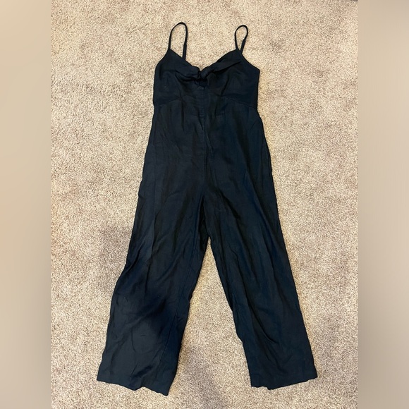 Old navy jumpsuit - Picture 1 of 2